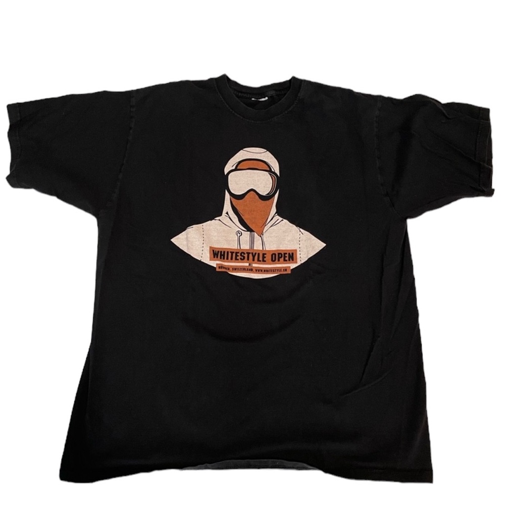Men’s Tee. Size S. Gently worn.